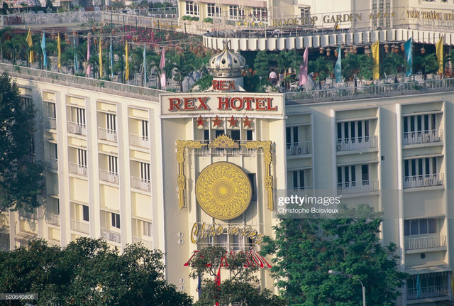 TP.HCM mùa xuân năm 1996 rực rỡ qua loạt ảnh quý - Hình 5 TP.HCM mua xuan nam 1996 ruc ro qua loat anh quy-Hinh-5