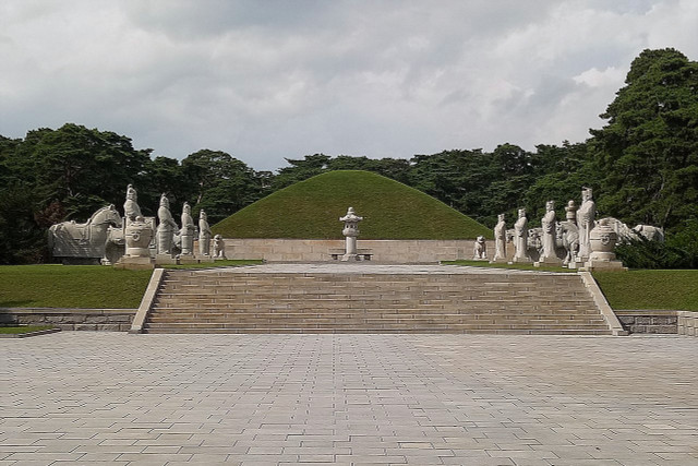 Những lăng mộ cổ nổi tiếng nhất châu Á - Hình 7 Nhung lang mo co noi tieng nhat chau A-Hinh-7