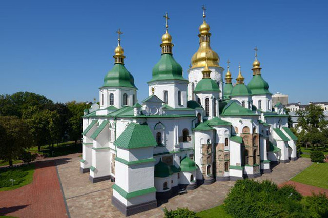 Bất ngờ về nhà thờ cổ nổi tiếng nhất đất nước Ukraine - Hình 5 Bat ngo ve nha tho co noi tieng nhat dat nuoc Ukraine-Hinh-5