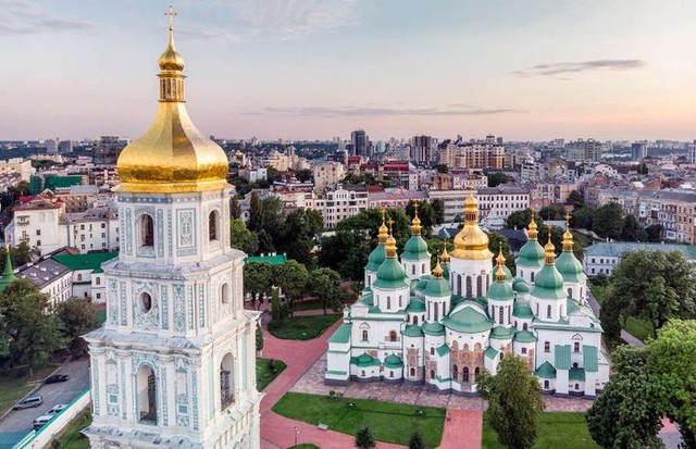 Bất ngờ về nhà thờ cổ nổi tiếng nhất đất nước Ukraine - Hình 10 Bat ngo ve nha tho co noi tieng nhat dat nuoc Ukraine-Hinh-10
