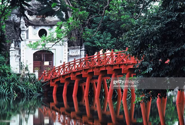 Nhung lat cat cuoc song moc mac cua nguoi Ha Noi nam 1994-Hinh-9