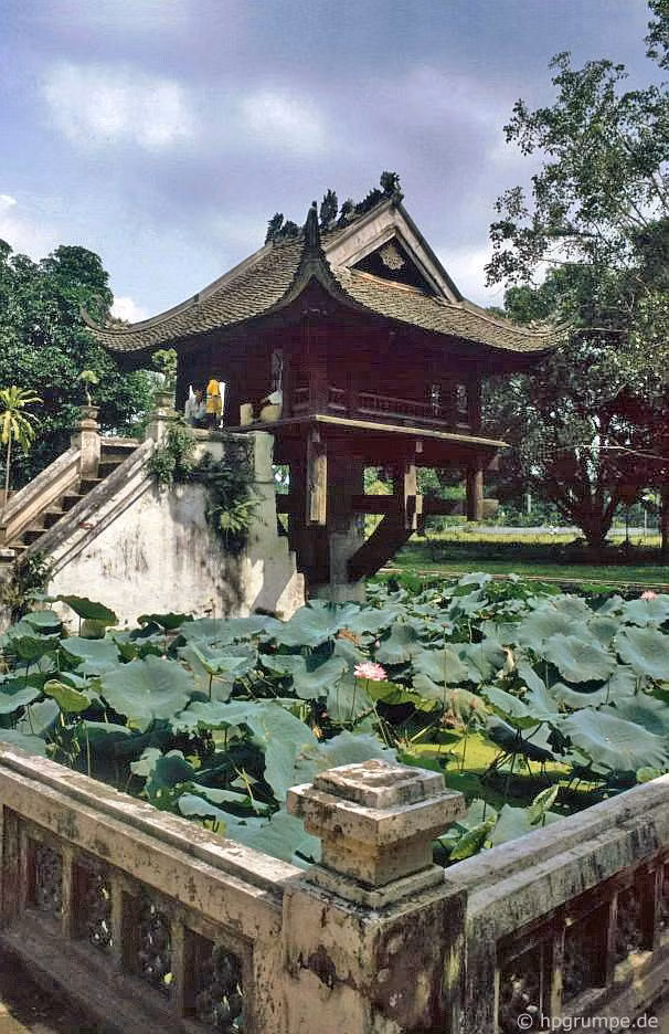 Quang truong Ba Dinh nam 1991 moc mac qua anh nguoi Duc-Hinh-5