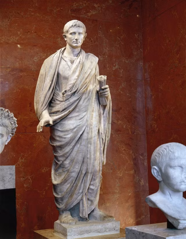 Biet gi ve hoang de dau tien cua de che La Ma co dai?-Hinh-6