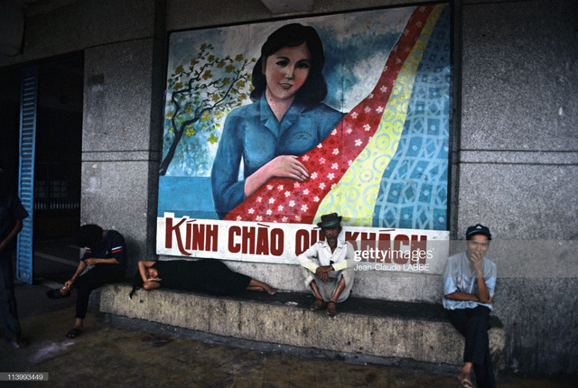 Loạt ảnh khó quên về ba miền Việt Nam năm 1994 - Hình 4 Loat anh kho quen ve ba mien Viet Nam nam 1994-Hinh-4