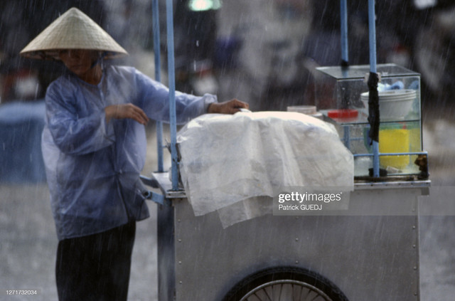 Cuộc sống sinh động ở Việt Nam cuối thập niên 1990 - Hình 11 Cuoc song sinh dong o Viet Nam cuoi thap nien 1990-Hinh-11