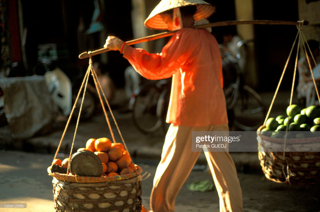 Cuộc sống sinh động ở Việt Nam cuối thập niên 1990 Cuoc song sinh dong o Viet Nam cuoi thap nien 1990