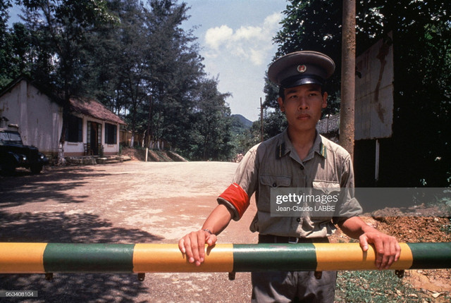Loạt ảnh khó quên về Việt Nam năm 1978 của nữ nhiếp ảnh gia Pháp - Hình 2 Loat anh kho quen ve Viet Nam nam 1978 cua nu nhiep anh gia Phap-Hinh-2