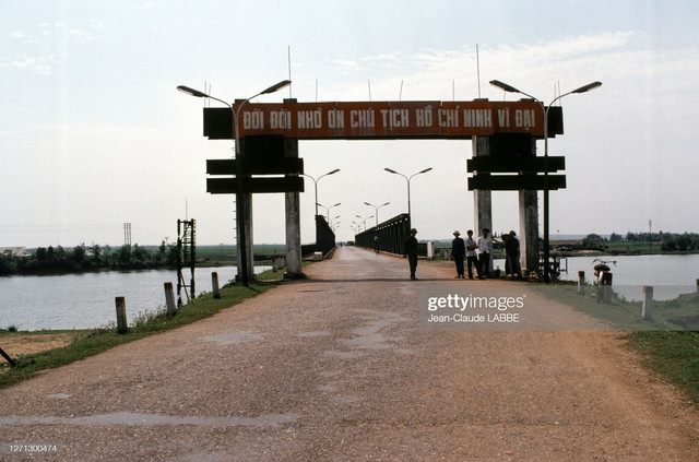 Loạt ảnh đặc biệt về Việt Nam năm 1978 - Hình 2 Loat anh dac biet ve Viet Nam nam 1978-Hinh-2
