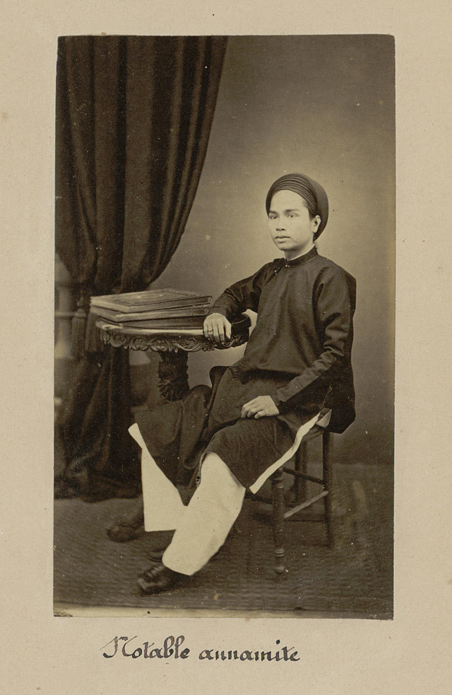 Loạt ảnh chân dung đặc biệt của quan lại Việt Nam cuối thế kỷ 19 - Hình 3 Loat anh chan dung dac biet cua quan lai Viet Nam cuoi the ky 19-Hinh-3