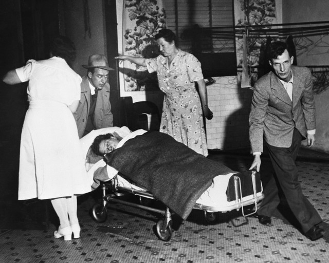 Ám ảnh vụ hàng chục người chết do hít làn sương độc năm 1948 - Hình 7 Am anh vu hang chuc nguoi chet do hit lan suong doc nam 1948-Hinh-7