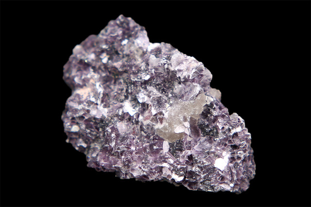 Những tác phẩm tuyệt vời từ các khoáng vật màu tím - Hình 4 Nhung tac pham tuyet voi tu cac khoang vat mau tim-Hinh-4