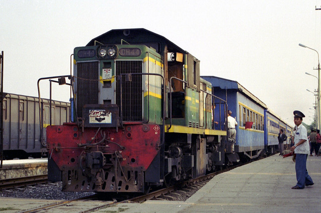 Khám phá "bộ sưu tập" về đầu máy tàu hỏa ở Việt Nam năm 1996 - Hình 10 Kham pha