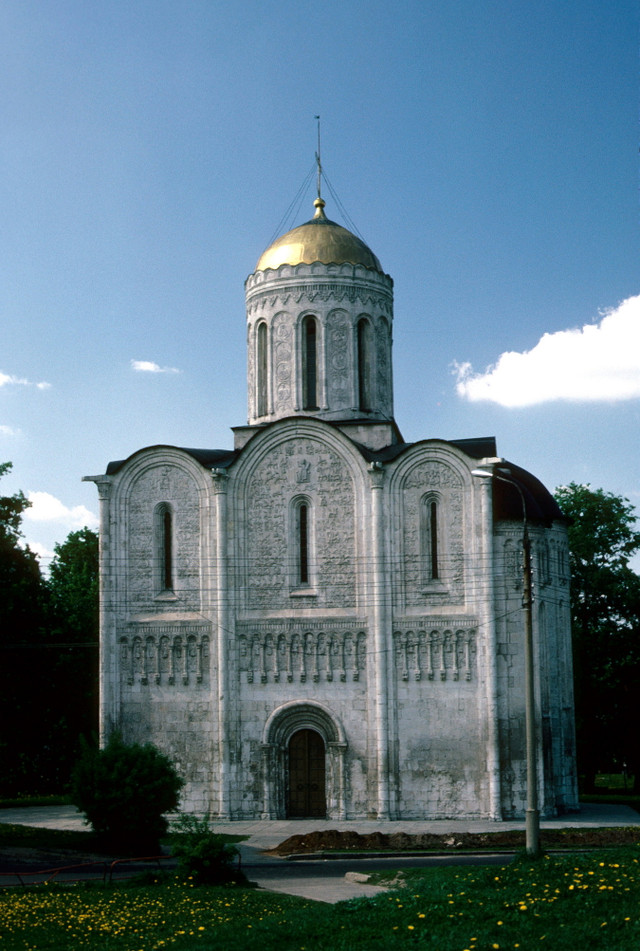 Khám phá cuộc sống ở thành phố cổ nổi tiếng nước Nga năm 1985 - Hình 9 Kham pha cuoc song o thanh pho co noi tieng nuoc Nga nam 1985-Hinh-9