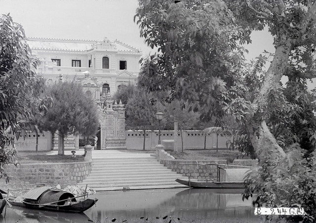 Ngắm sông An Cựu ở Cố đô Huế thập niên 1920 qua loạt ảnh hiếm - Hình 4 Ngam song An Cuu o Co do Hue thap nien 1920 qua loat anh hiem-Hinh-4