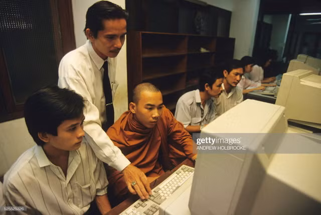 Buc tranh chan thuc cuoc song o TP. HCM nam 1996 duoi goc nhin nguoi My-Hinh-5