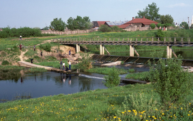 Cuộc sống bình yên ở miền quê Liên Xô năm 1985 qua loạt ảnh hiếm - Hình 7 Cuoc song binh yen o mien que Lien Xo nam 1985 qua loat anh hiem-Hinh-7