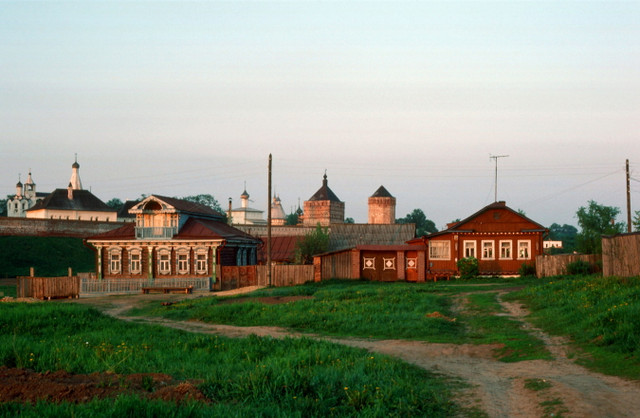 Cuộc sống bình yên ở miền quê Liên Xô năm 1985 qua loạt ảnh hiếm - Hình 17 Cuoc song binh yen o mien que Lien Xo nam 1985 qua loat anh hiem-Hinh-17