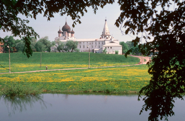 Cuộc sống bình yên ở miền quê Liên Xô năm 1985 qua loạt ảnh hiếm - Hình 10 Cuoc song binh yen o mien que Lien Xo nam 1985 qua loat anh hiem-Hinh-10