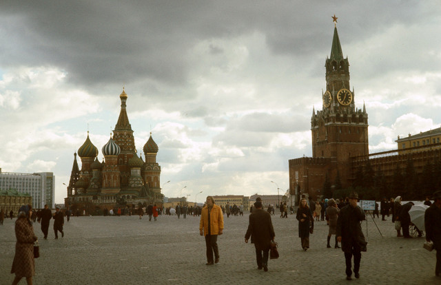 Lần đầu công bố loạt ảnh tuyệt đẹp về Moscow năm 1975 - Hình 2 Lan dau cong bo loat anh tuyet dep ve Moscow nam 1975-Hinh-2