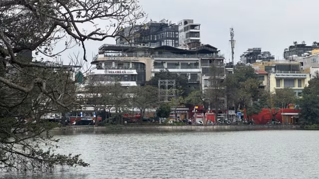 Biết gì về tòa nhà “Hàm cá mập” với nhiều ý kiến trái chiều? - Hình 8 Biet gi ve toa nha “Ham ca map” voi nhieu y kien trai chieu?-Hinh-8