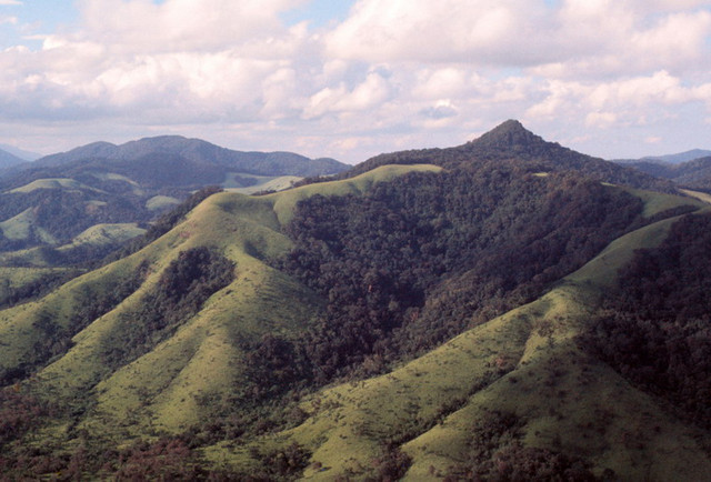 Ảnh độc về Tây Nguyên hùng vĩ và hoang sơ 50 năm trước - Hình 3 Anh doc ve Tay Nguyen hung vi va hoang so 50 nam truoc-Hinh-3