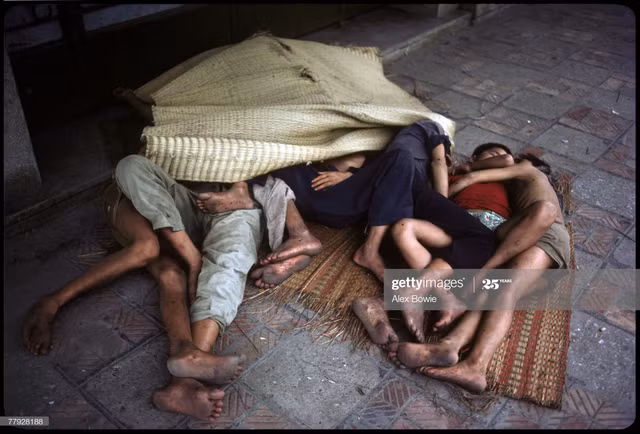 Ha Noi, Sai Gon thoi bao cap duoi tay may cua nhiep anh gia ngoai-Hinh-12