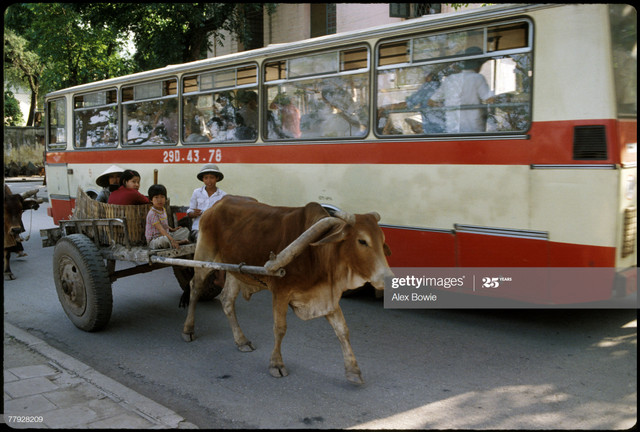 Ha Noi, Sai Gon thoi bao cap duoi tay may cua nhiep anh gia ngoai-Hinh-14
