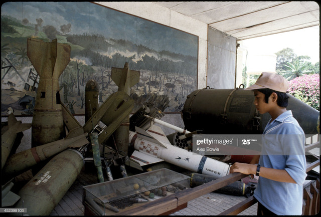 Ha Noi, Sai Gon thoi bao cap duoi tay may cua nhiep anh gia ngoai-Hinh-3
