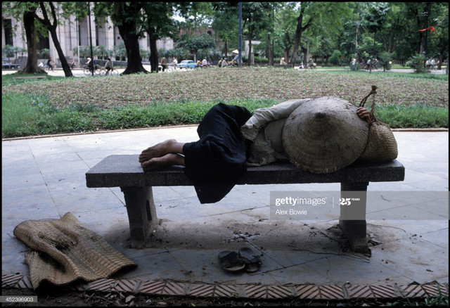 Ha Noi, Sai Gon thoi bao cap duoi tay may cua nhiep anh gia ngoai-Hinh-11