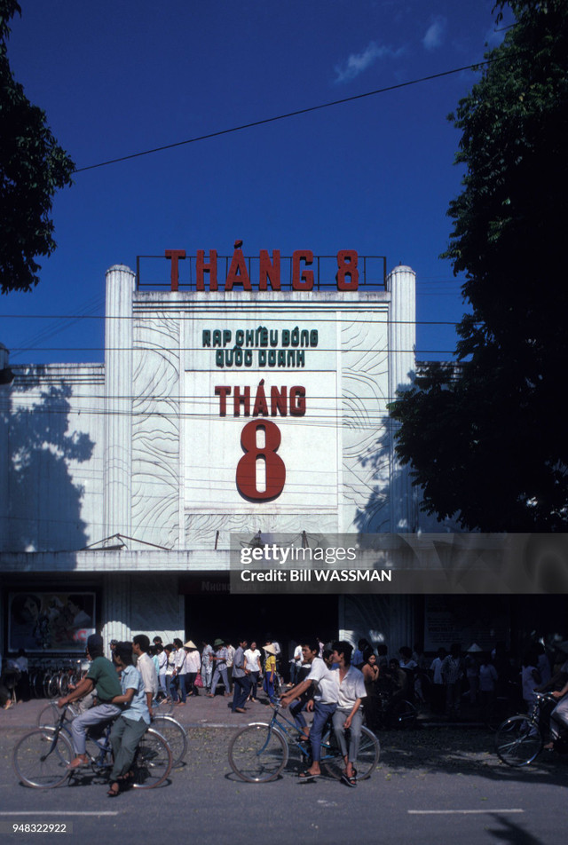 Cuộc sống nhộn nhịp của người dân Hà Nội năm 1989 - Hình 10 Cuoc song nhon nhip cua nguoi dan Ha Noi nam 1989-Hinh-10