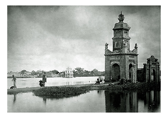 Tháp Hòa Phong ở Hà Nội một thế kỷ trước trông như nào? Thap Hoa Phong o Ha Noi mot the ky truoc trong nhu nao?