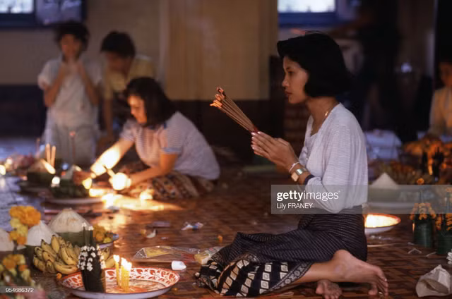 Loat anh sinh dong ve cuoc song o Lao nam 1988-Hinh-3