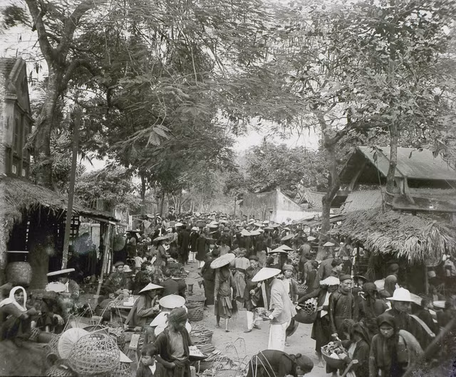 Ảnh thú vị về chợ Bưởi ở Hà Nội một thế kỷ trước - Hình 4 Anh thu vi ve cho Buoi o Ha Noi mot the ky truoc-Hinh-4