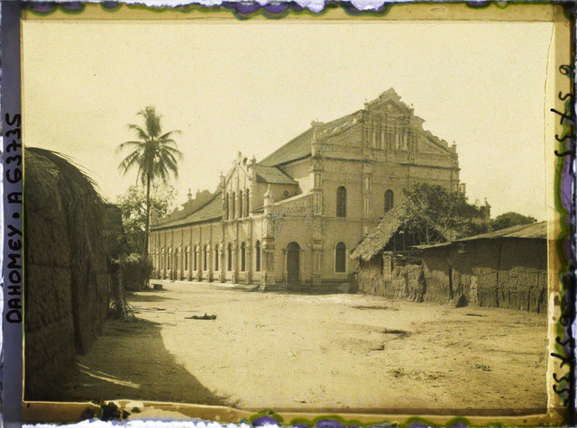 Ảnh màu cực hiếm về vùng đất Dahomey huyền thoại năm 1930 (2) - Hình 9 Anh mau cuc hiem ve vung dat Dahomey huyen thoai nam 1930 (2)-Hinh-9