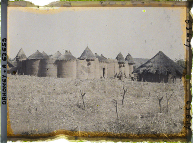 Ảnh màu cực hiếm về vùng đất Dahomey huyền thoại năm 1930 (2) - Hình 6 Anh mau cuc hiem ve vung dat Dahomey huyen thoai nam 1930 (2)-Hinh-6