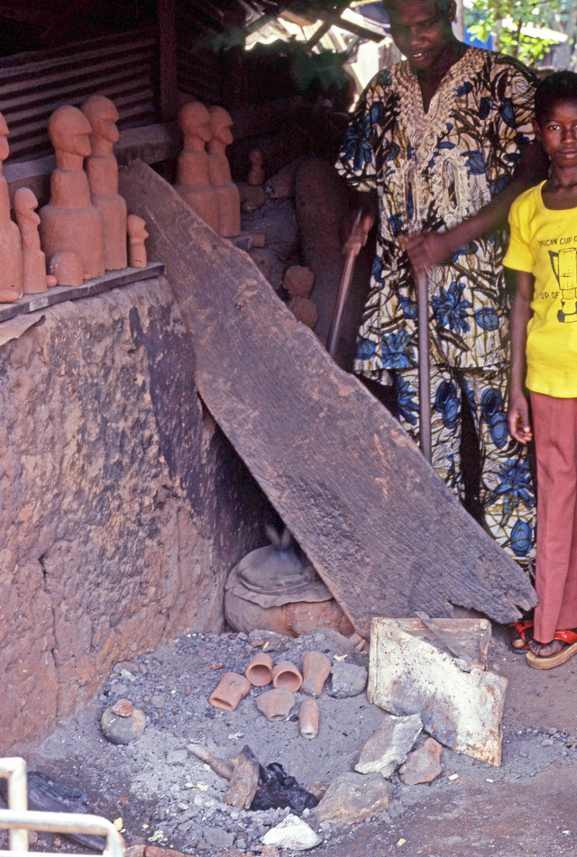 Loat anh kho quen ve dat nuoc Nigeria nam 1980-Hinh-13