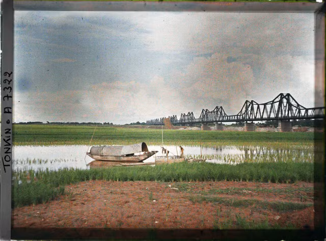 Loat anh kho quen ve song Hong va cau Long Bien nam 1915-Hinh-4