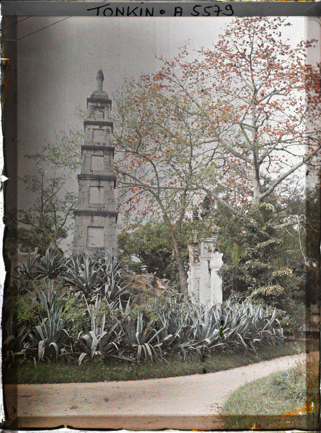 Hồ Hoàn Kiếm - đền Ngọc Sơn trông khác lạ trong ảnh màu 1915 - Hình 8 Ho Hoan Kiem - den Ngoc Son trong khac la trong anh mau 1915-Hinh-8