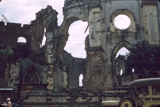 Cuoc song nhon nhip o Thu do cua Philippines nam 1954-Hinh-14