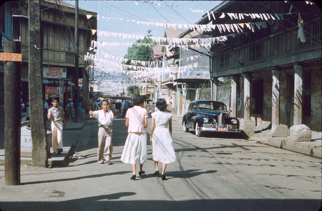 Cuộc sống nhộn nhịp ở Thủ đô của Philippines năm 1954 - Hình 9 Cuoc song nhon nhip o Thu do cua Philippines nam 1954-Hinh-9