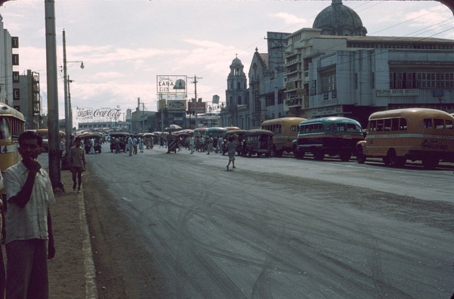 Cuộc sống nhộn nhịp ở Thủ đô của Philippines năm 1954 - Hình 2 Cuoc song nhon nhip o Thu do cua Philippines nam 1954-Hinh-2