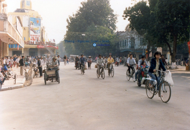 Loạt ảnh quý về thủ đô Hà Nội năm 1991 - Hình 9 Loat anh quy ve thu do Ha Noi nam 1991-Hinh-9
