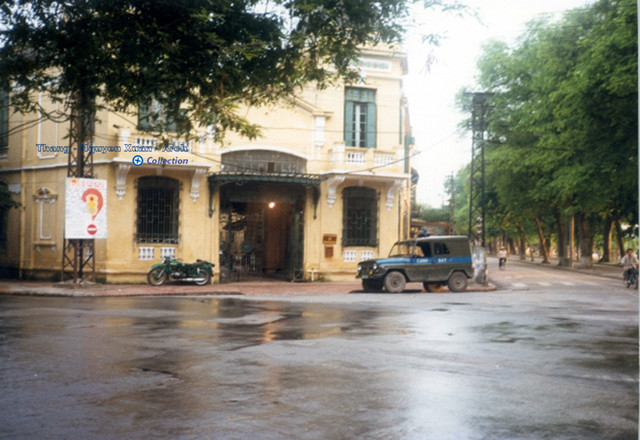 Loạt ảnh quý về thủ đô Hà Nội năm 1991 - Hình 4 Loat anh quy ve thu do Ha Noi nam 1991-Hinh-4