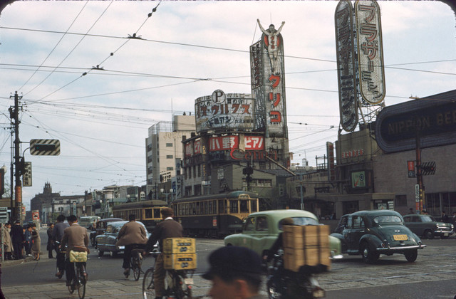 Khám phá đất nước Nhật Bản năm 1954 đầy màu sắc - Hình 2 Kham pha dat nuoc Nhat Ban nam 1954 day mau sac-Hinh-2