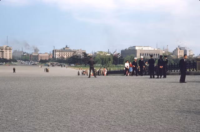 Kham pha dat nuoc Nhat Ban nam 1954 day mau sac-Hinh-5