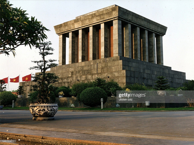 Hành trình xuyên Việt năm 1995 qua loạt ảnh đẹp mỹ mãn - Hình 5 Hanh trinh xuyen Viet nam 1995 qua loat anh dep my man-Hinh-5