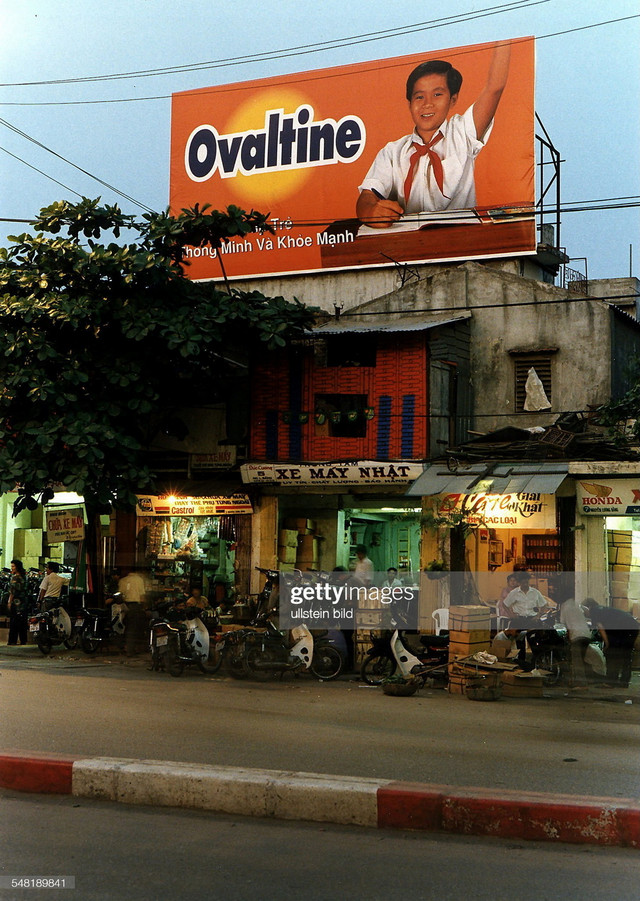 Hành trình xuyên Việt năm 1995 qua loạt ảnh đẹp mỹ mãn - Hình 3 Hanh trinh xuyen Viet nam 1995 qua loat anh dep my man-Hinh-3