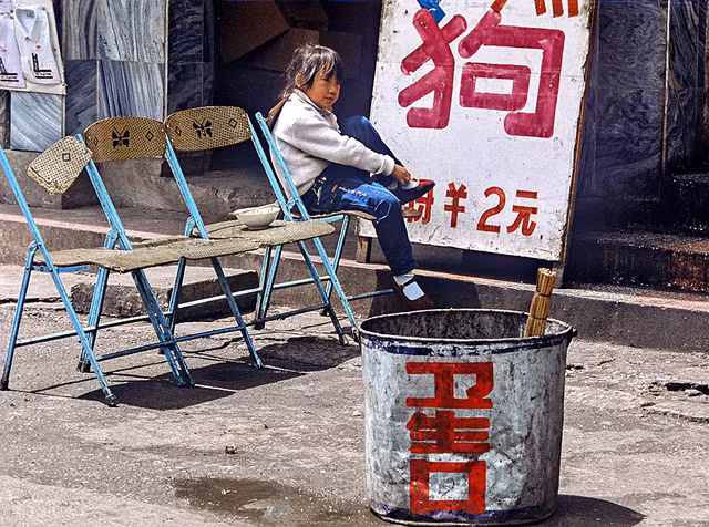 Cuoc song thu vi o Van Nam, Trung Quoc nam 1992 qua loat anh quy-Hinh-12