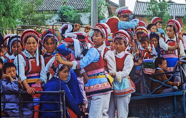 Cuoc song thu vi o Van Nam, Trung Quoc nam 1992 qua loat anh quy-Hinh-3
