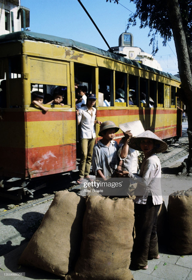 Những hình ảnh không quên về Hà Nội thời bao cấp - Hình 5 Nhung hinh anh khong quen ve Ha Noi thoi bao cap-Hinh-5